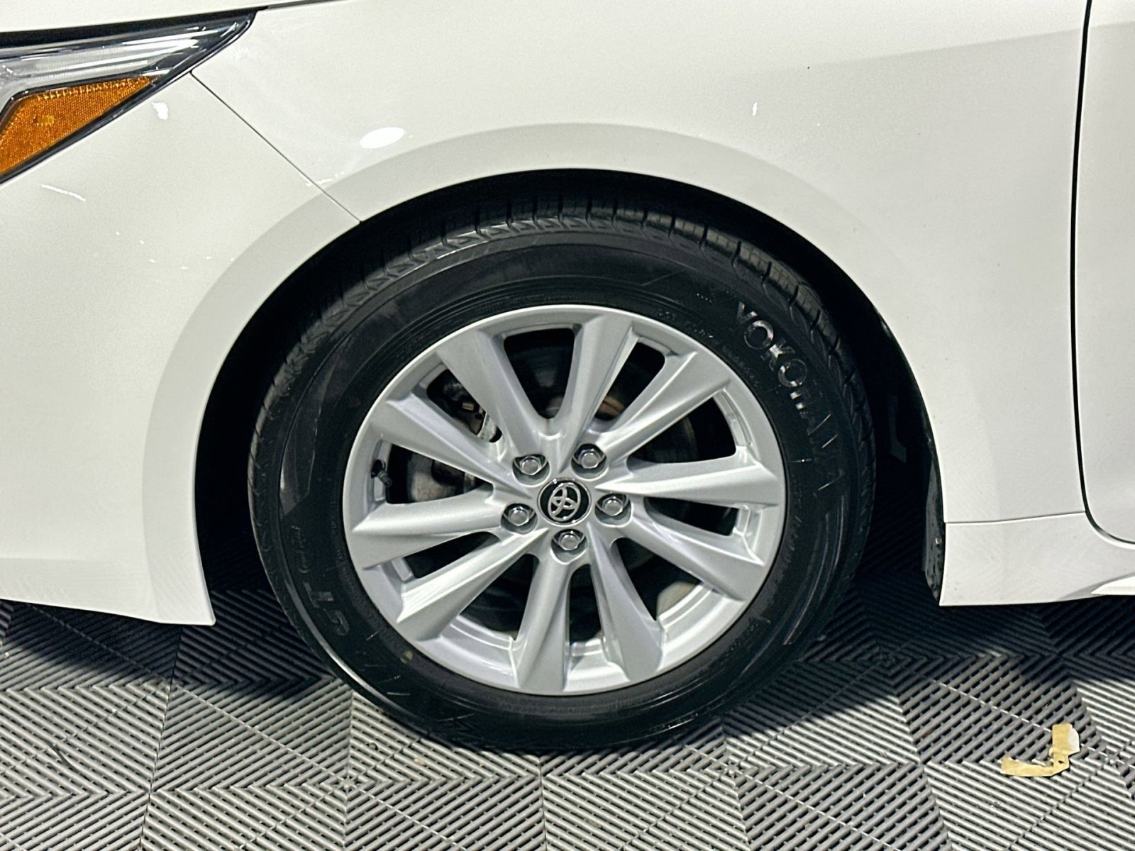 Used 2023 Toyota Corolla SE image 12