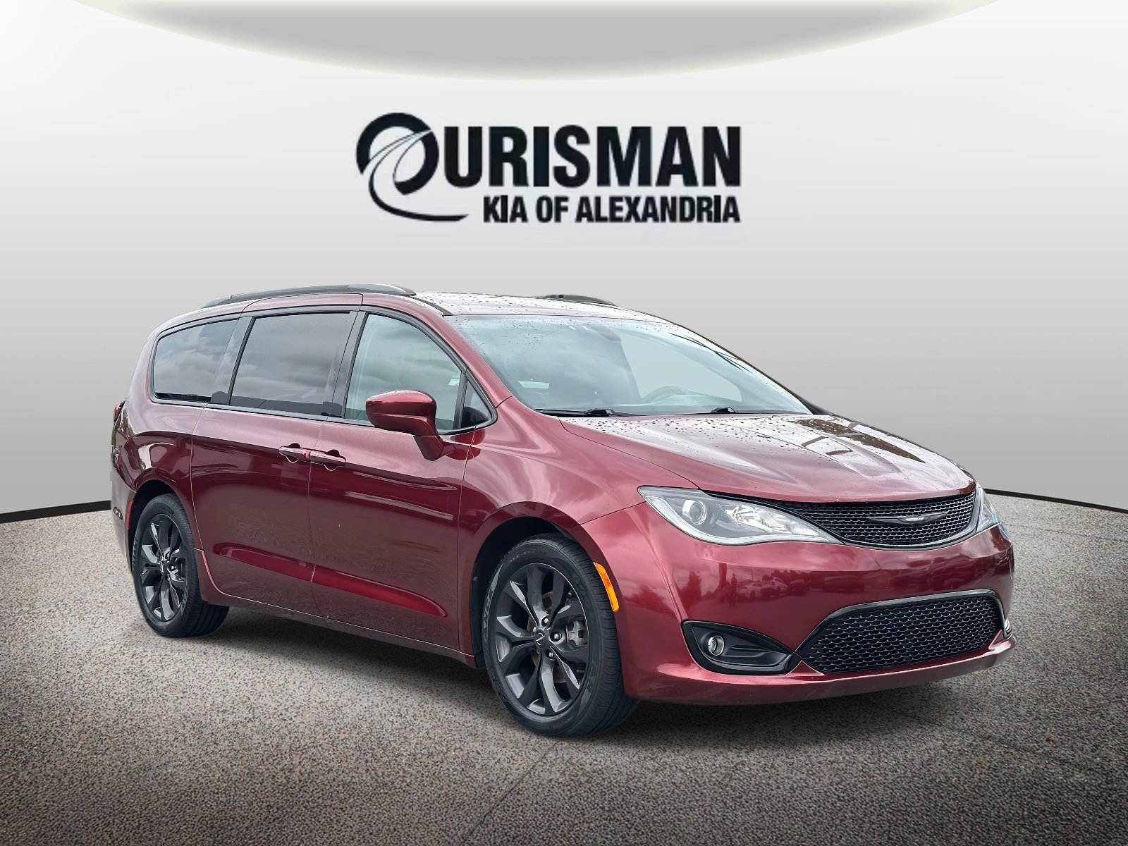 Used 2018 Chrysler Pacifica Touring-L w/ Premium Audio Group
