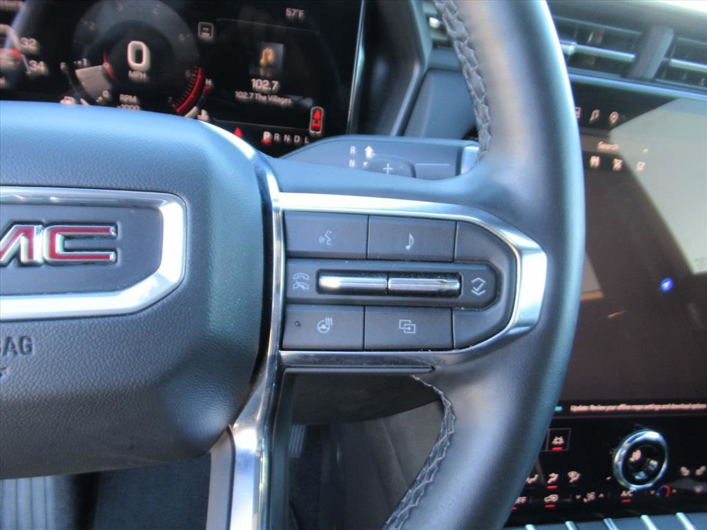 Used 2025 GMC Terrain Elevation image 19
