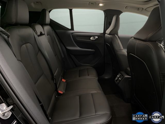 Used 2025 Volvo XC40 B5 Plus image 21