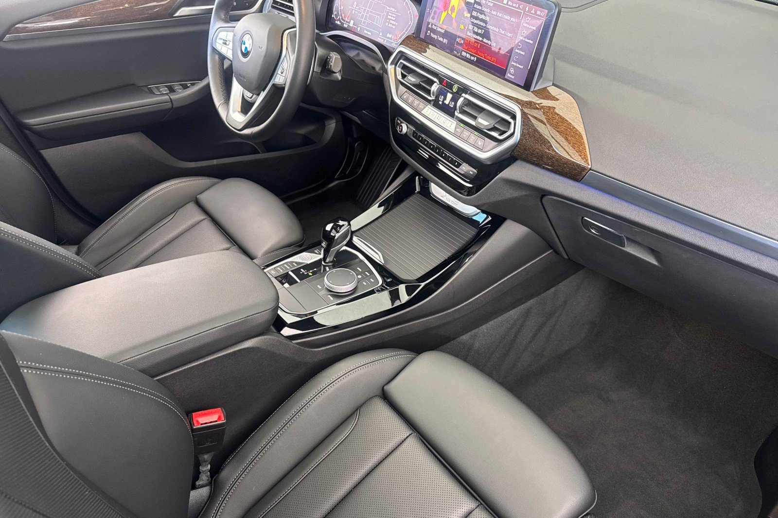 Used 2023 BMW X3 xDrive30i w/ Premium Package AWD/4WD image 34