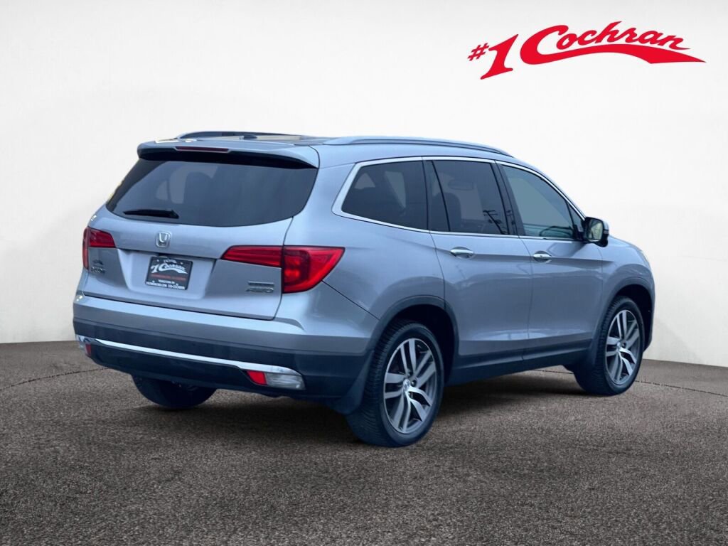 Used 2017 Honda Pilot Touring image 20