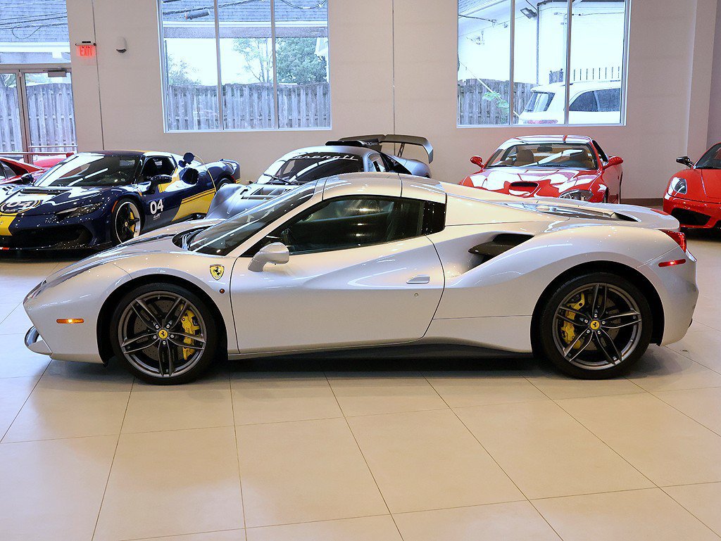 Certified 2018 Ferrari 488 Spider RWD image 3