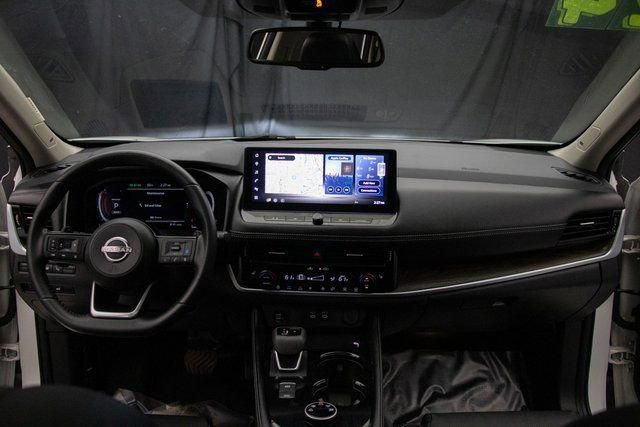 Used 2024 Nissan Rogue Platinum w/ Platinum Premium Package image 23