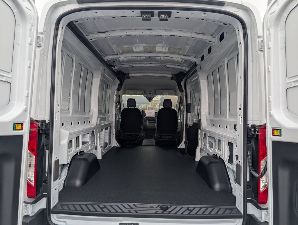 New 2026 Ford Transit 150 148 Medium Roof RWD image 20
