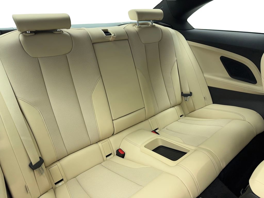 Used 2025 BMW 230i xDrive Coupe image 39