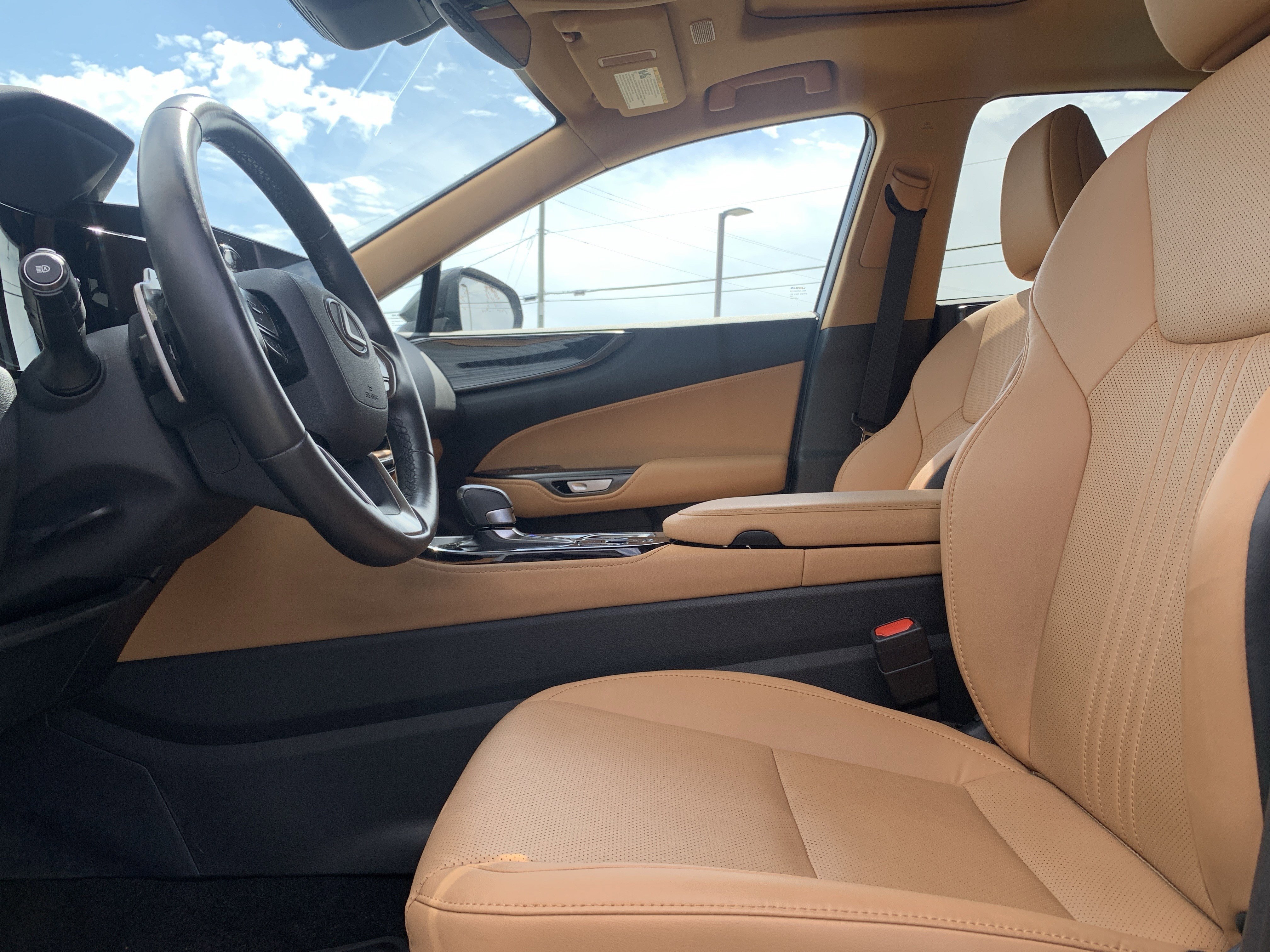 Used 2025 Lexus NX 350 AWD w/ Accessory Package (2T) image 16