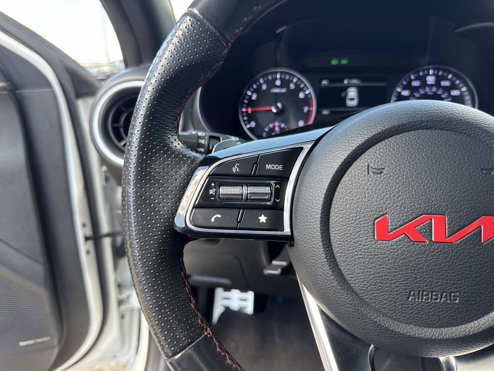 Used 2023 Kia Forte GT w/ GT2 Package image 23