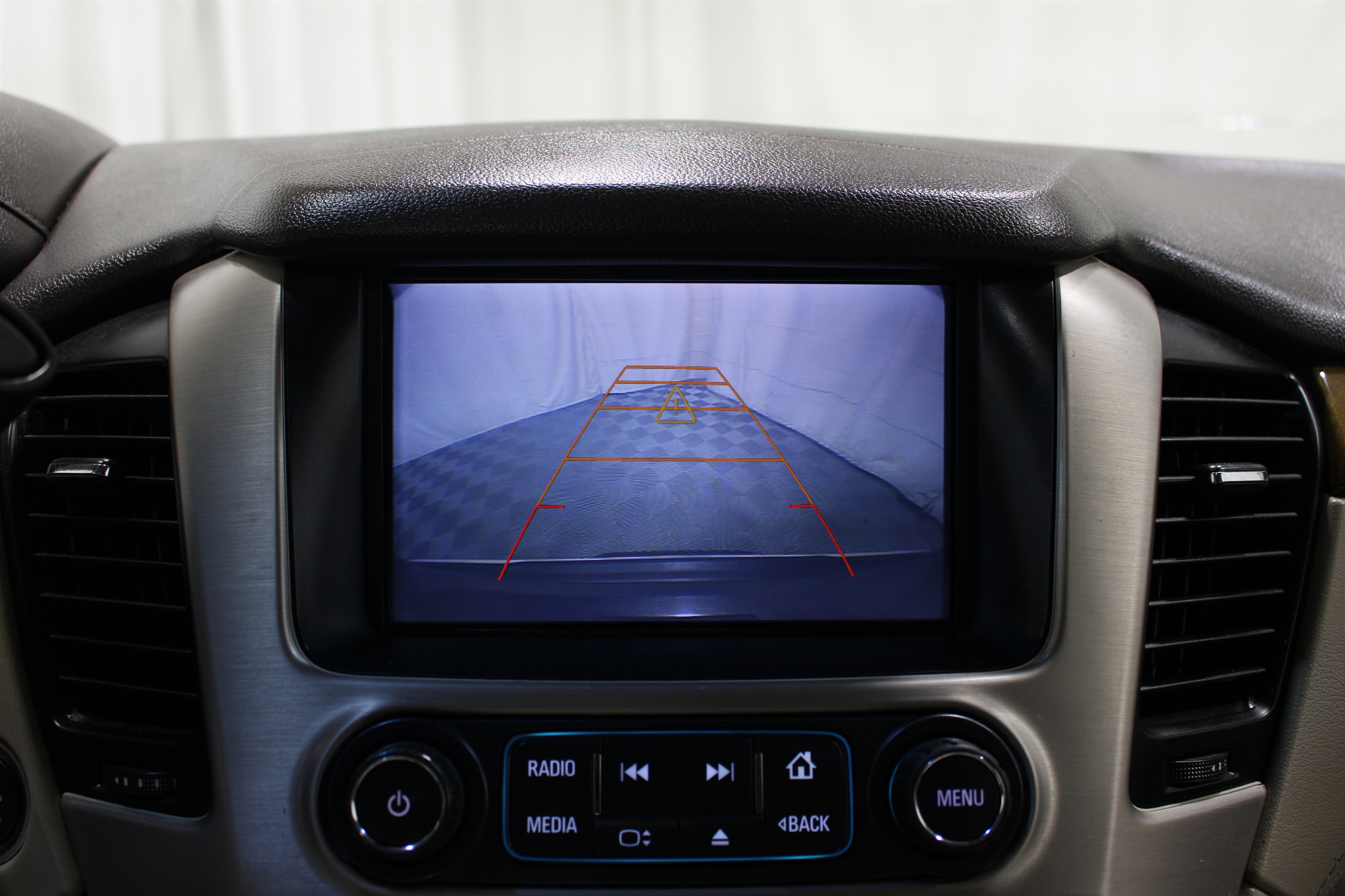 Used 2017 GMC Yukon XL Denali w/ Open Road Package image 17