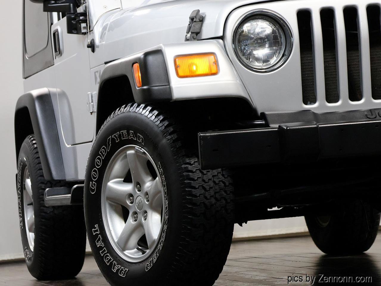 Used 2006 Jeep Wrangler X w/ Tire & Wheel Group (Ecco) AWD/4WD image 4