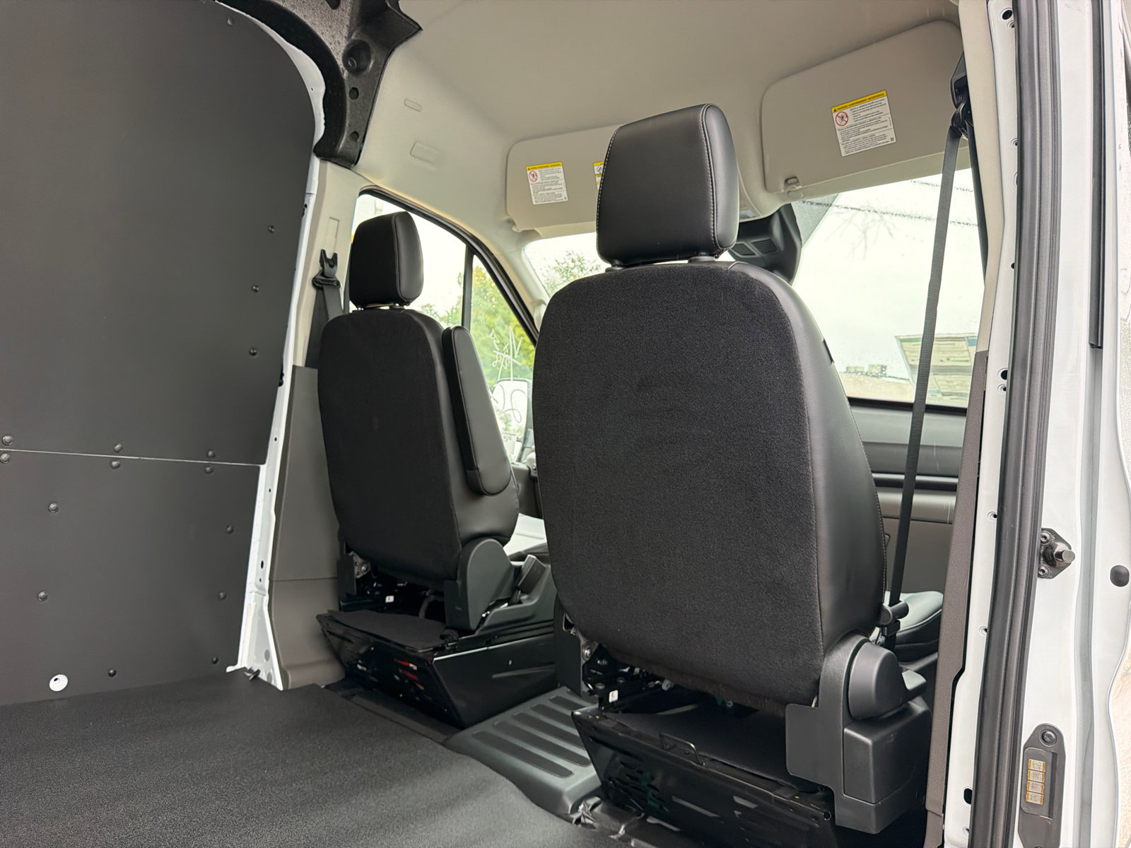 New 2026 Ford Transit 150 148 Medium Roof AWD w/ Load Area Protection Package image 11