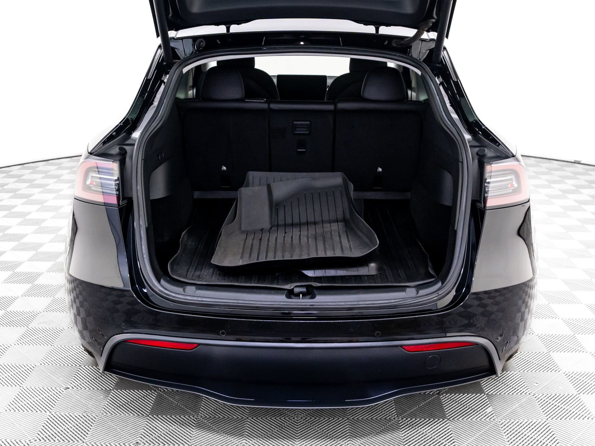 Used 2022 Tesla Model Y Performance image 31