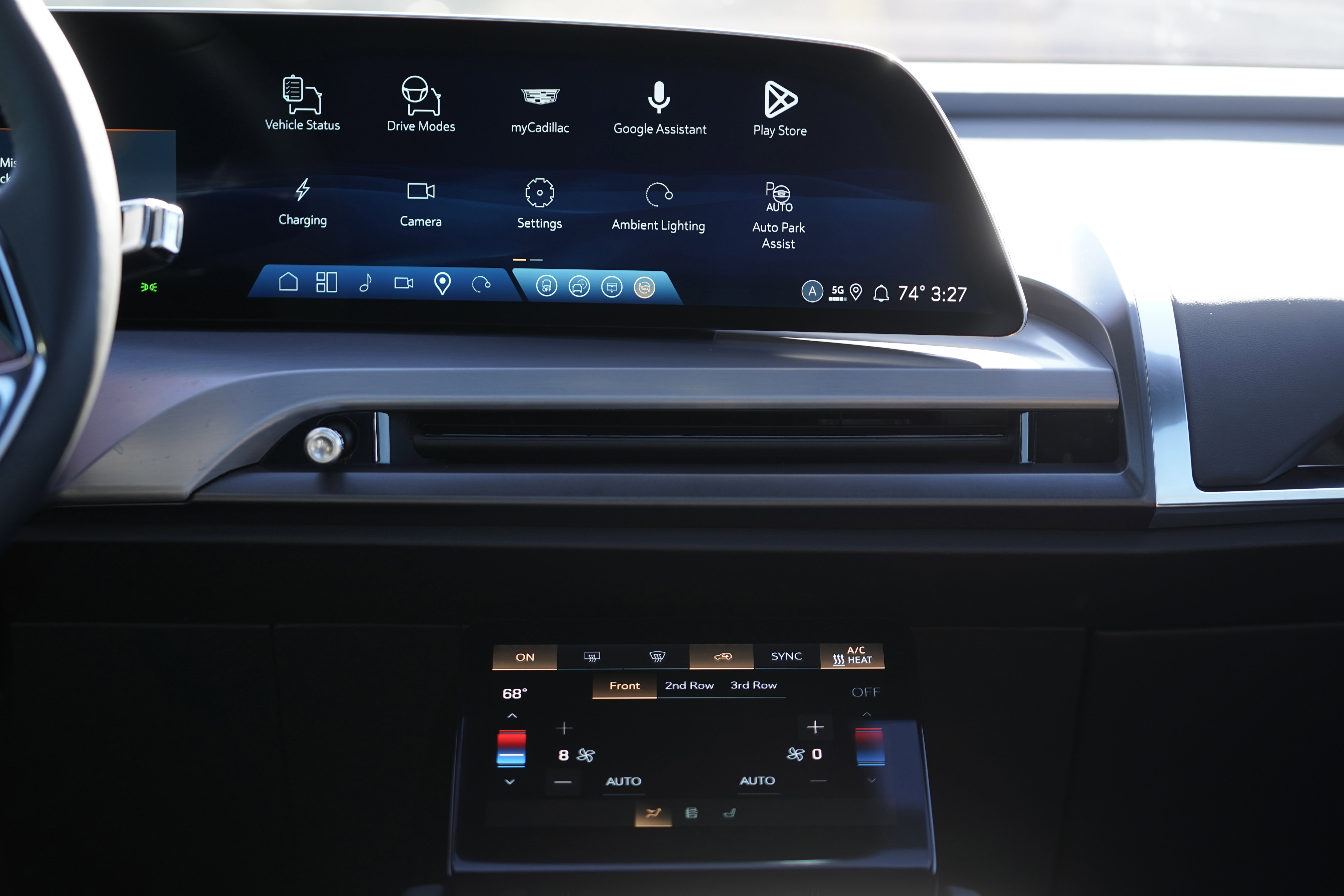 Used 2026 Cadillac Vistiq Sport image 22