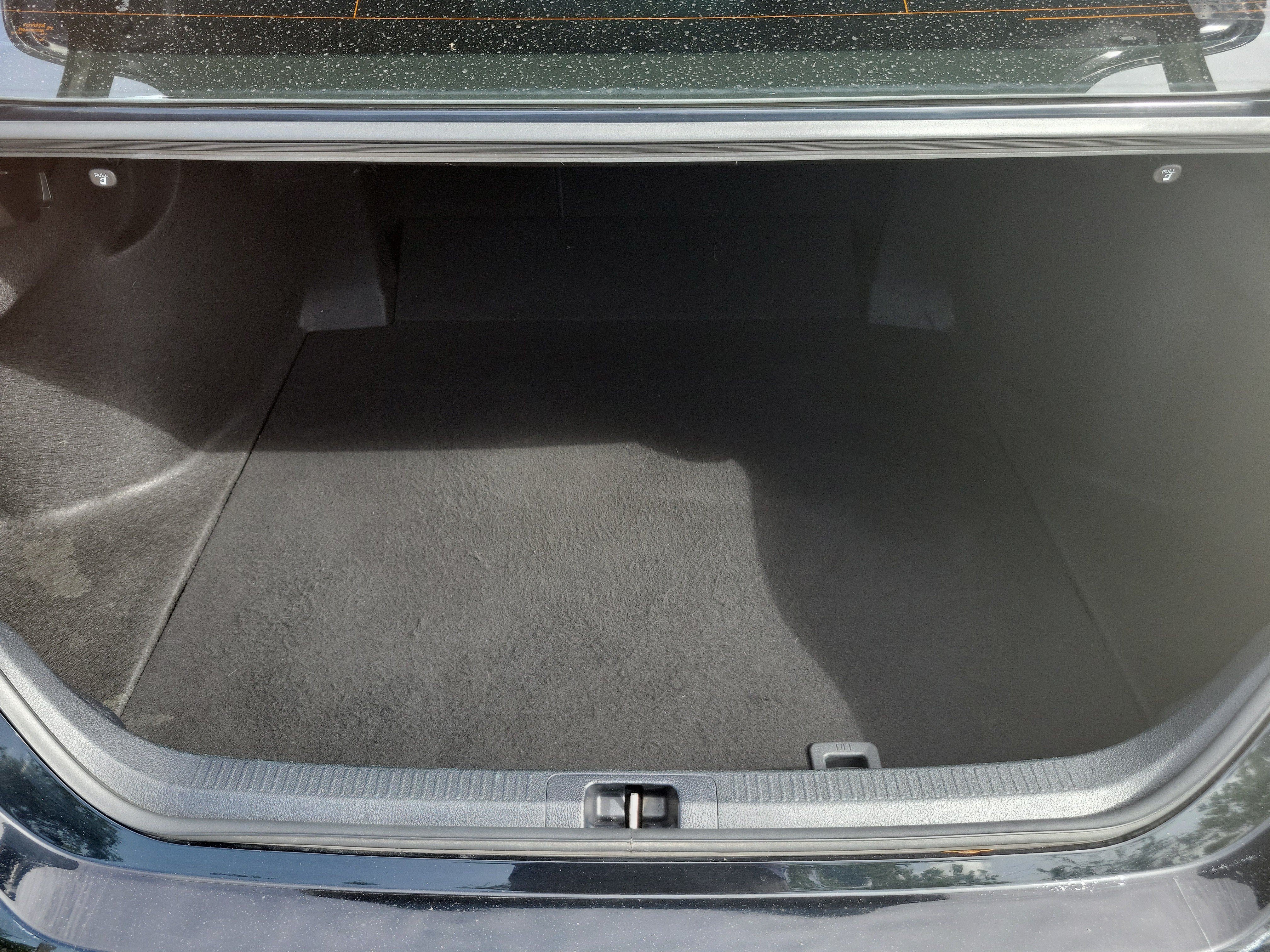 Used 2022 Toyota Camry SE FWD image 10