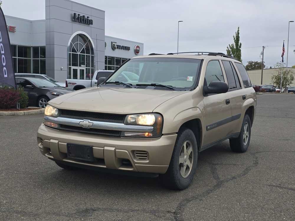 Used 2004 Chevrolet TrailBlazer LS w/ LS Preferred Equipment Group AWD/4WD image 1