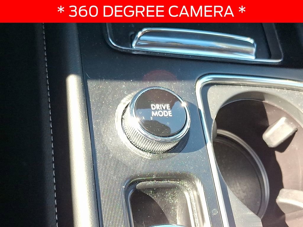 Used 2025 Lincoln Corsair AWD w/ Equipment Group 101A image 24