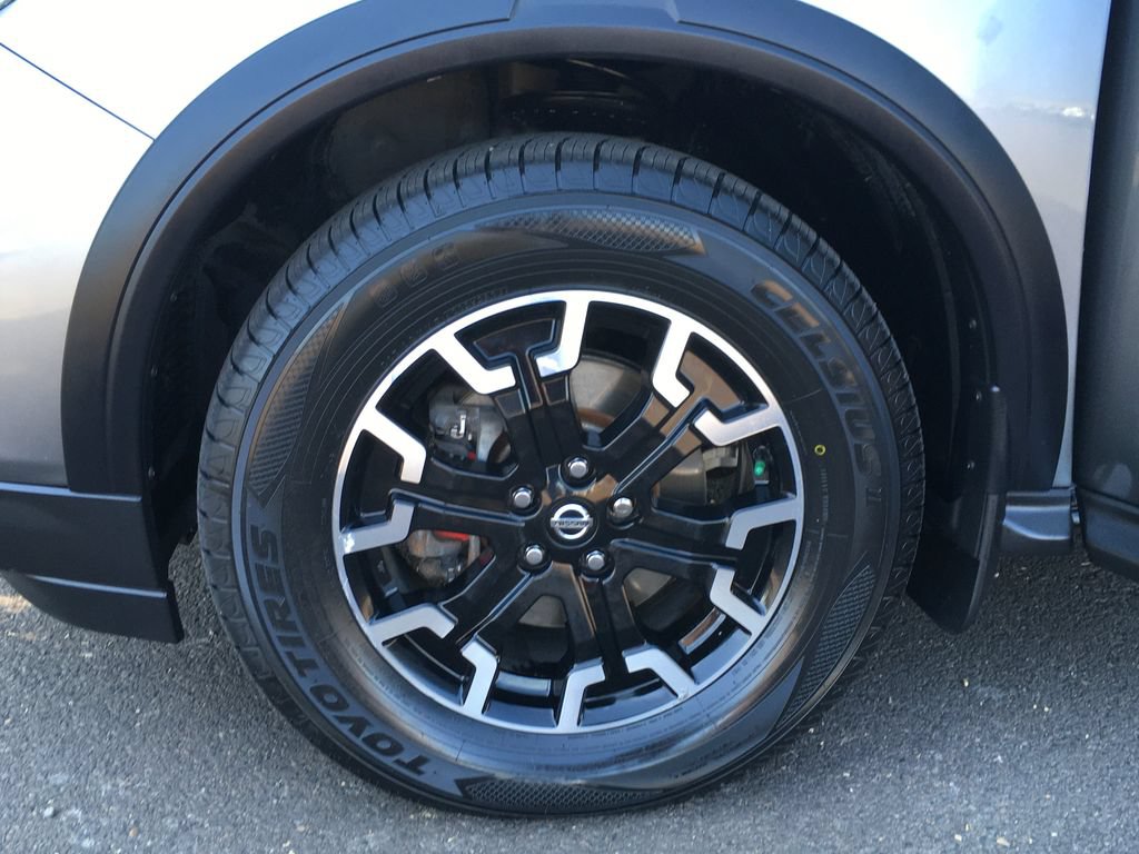 Used 2019 Nissan Pathfinder SL AWD/4WD image 36