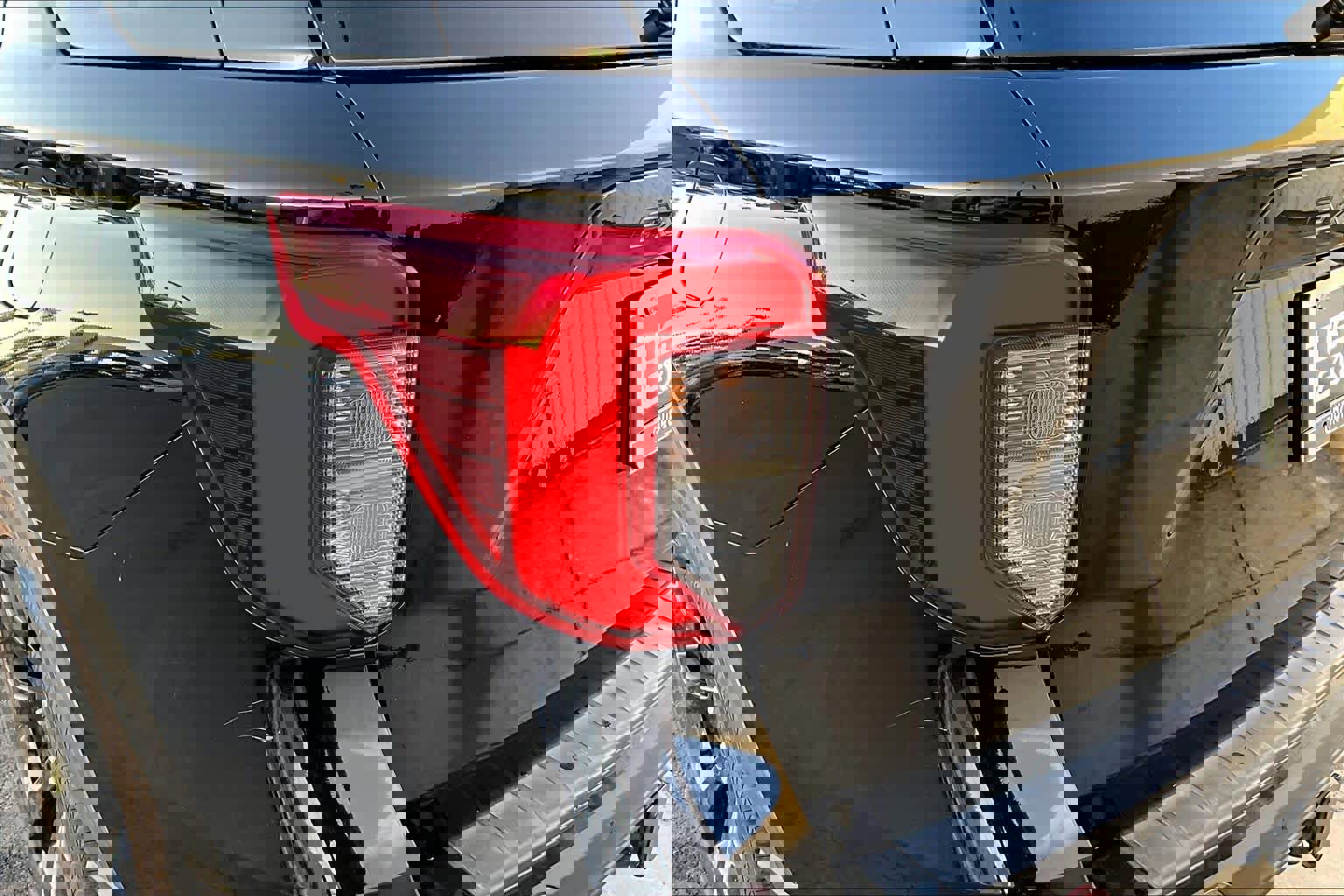 Used 2020 Ford Explorer ST w/ ST Street Pack image 29