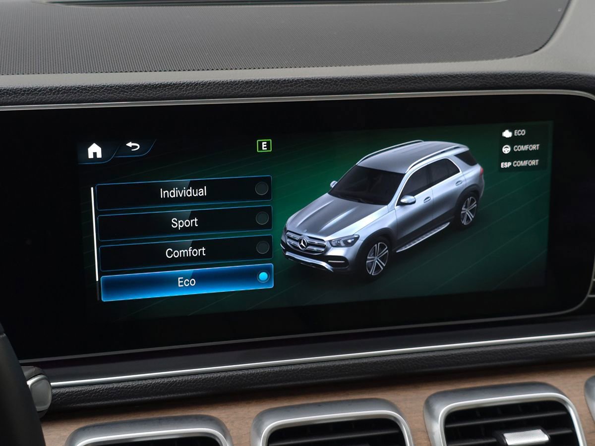Used 2023 Mercedes-Benz GLE 350 4MATIC w/ AMG Line Exterior image 49