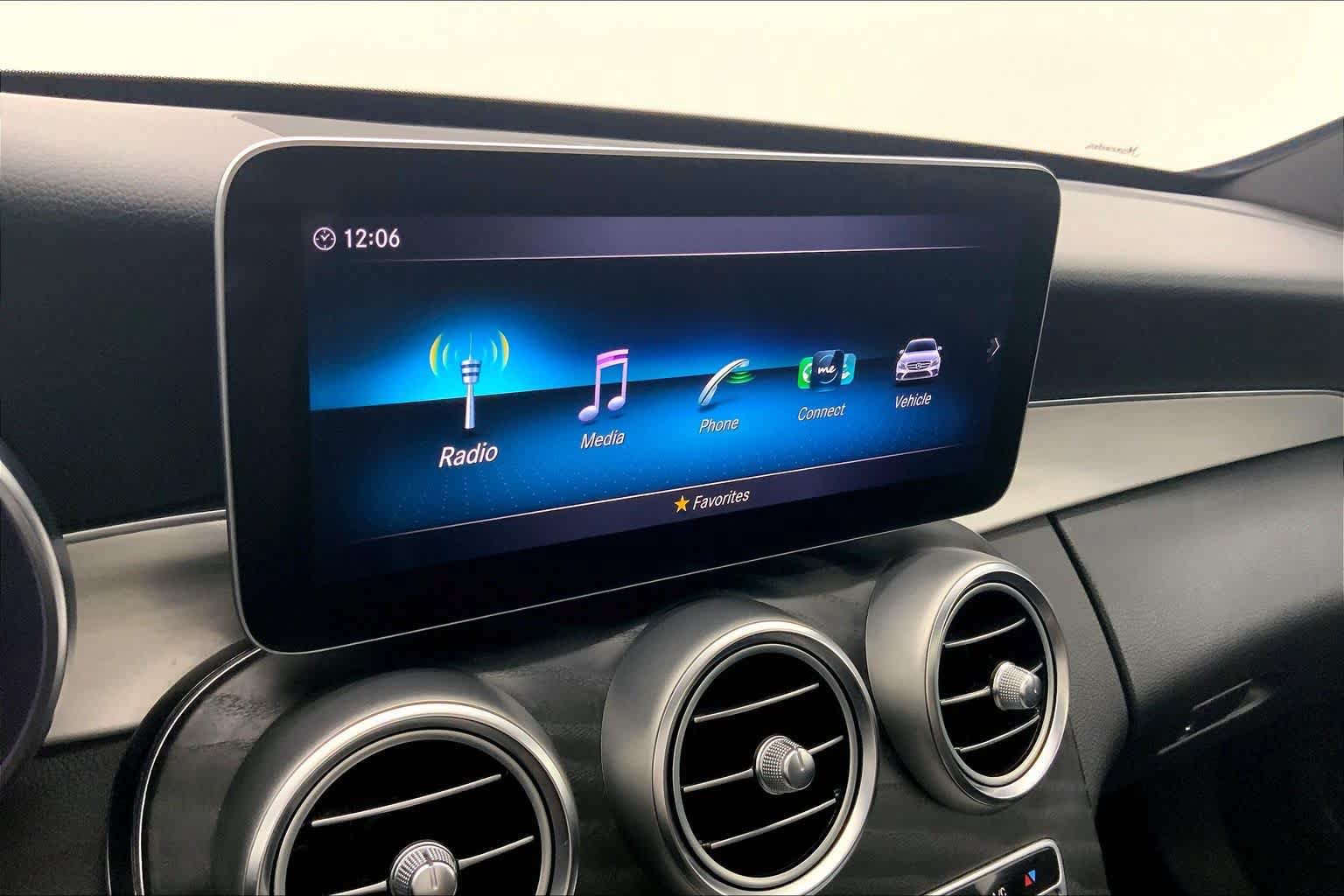 Used 2019 Mercedes-Benz C 300 Sedan image 23