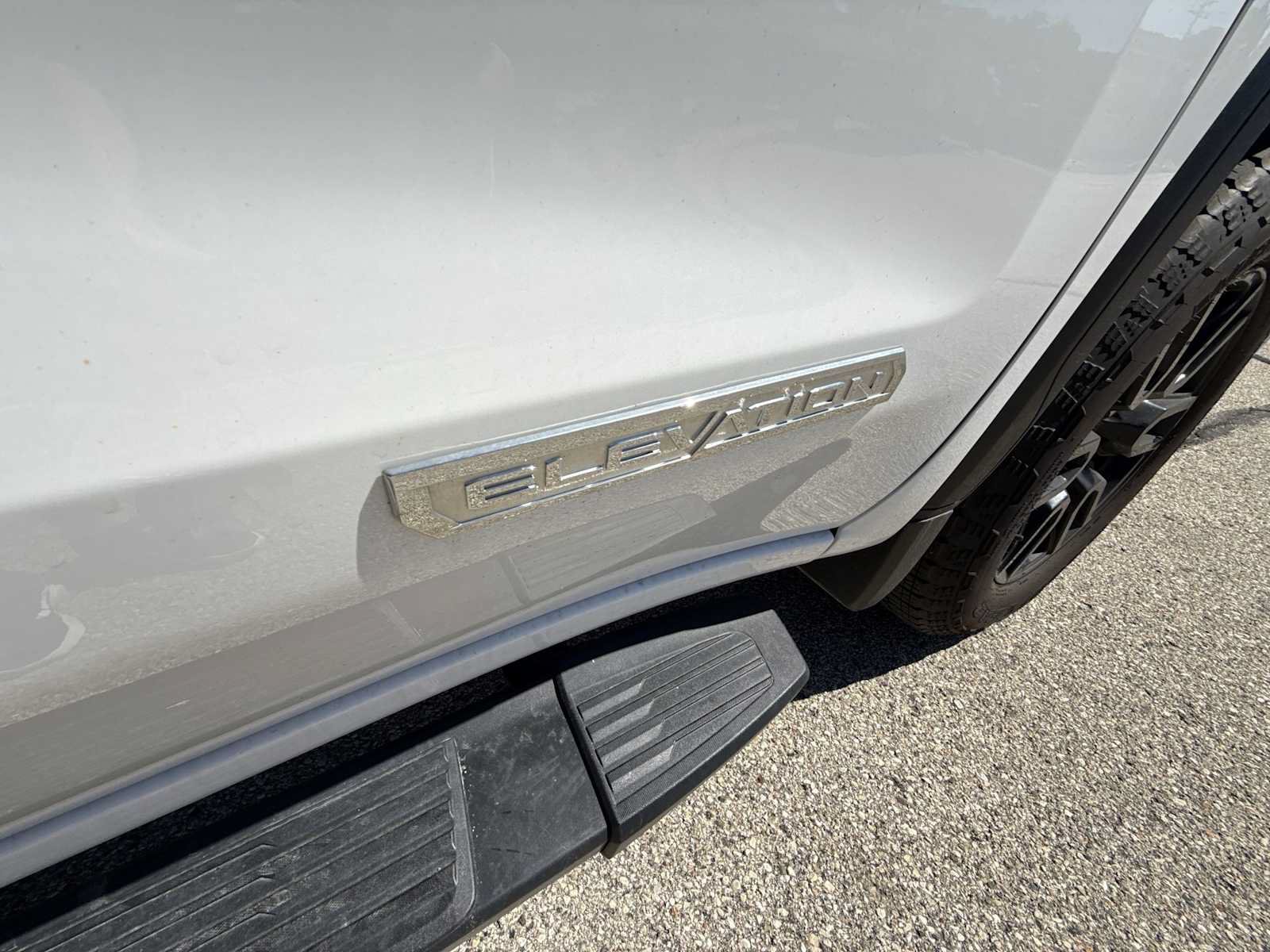 Certified 2024 GMC Sierra 1500 Elevation w/ LPO, Elevation Black Package AWD/4WD image 30