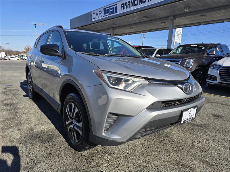 Used 2016 Toyota RAV4 LE image 4