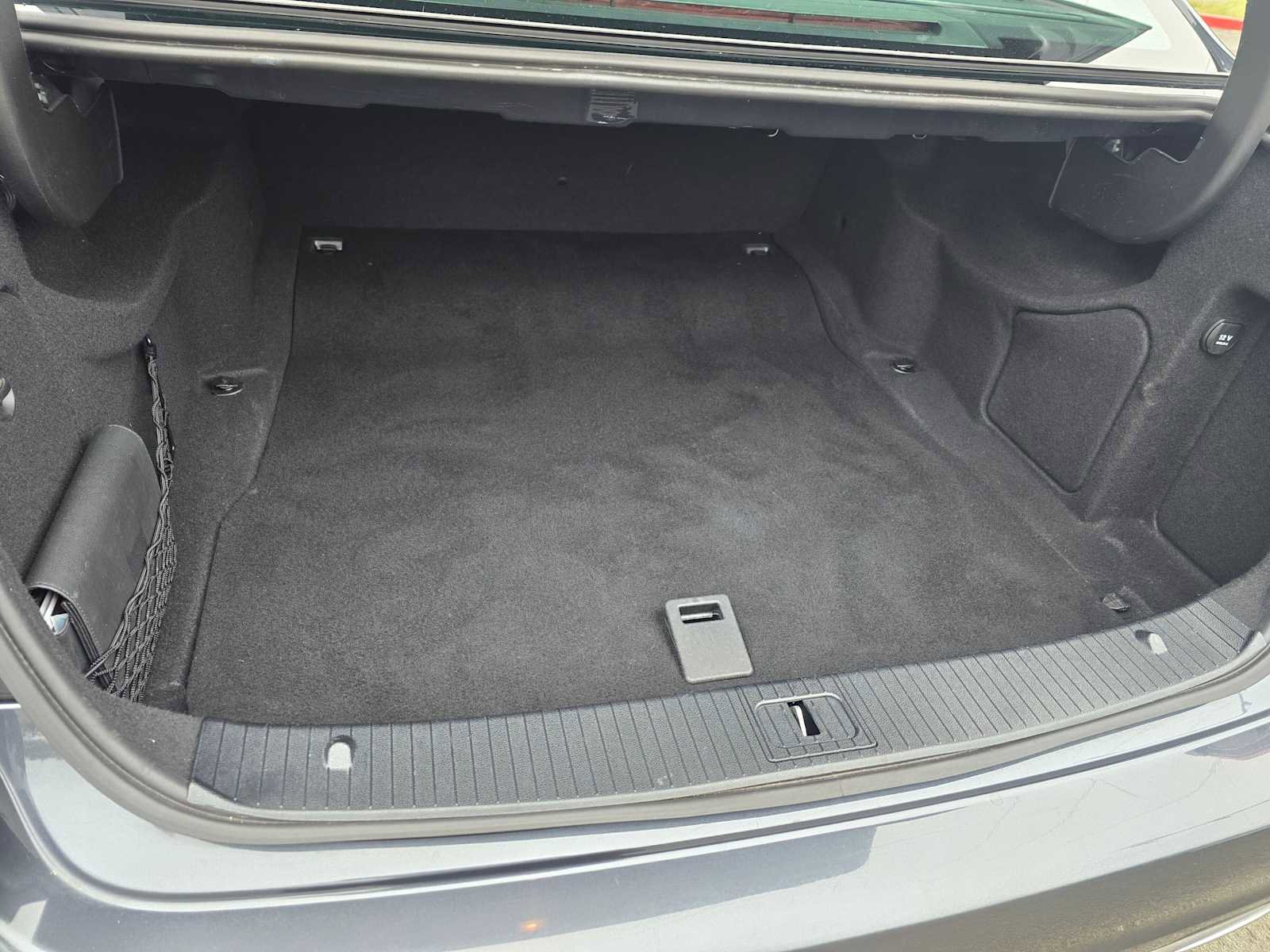 Used 2014 Mercedes-Benz E 350 Sedan image 14
