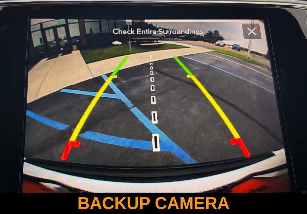 Used 2020 Jeep Grand Cherokee Altitude RWD image 3