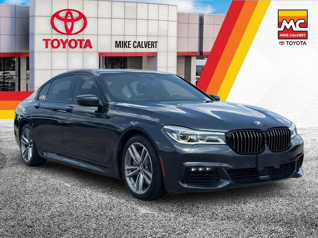 Used 2019 BMW 750i w/ Executive Package RWD image 7