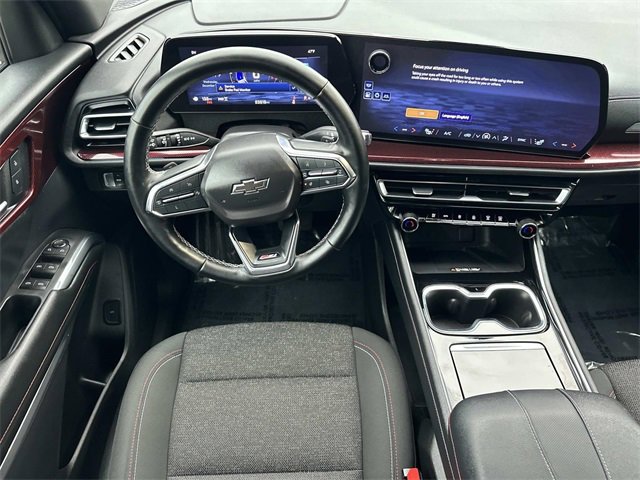 Used 2024 Chevrolet Traverse Z71 image 9