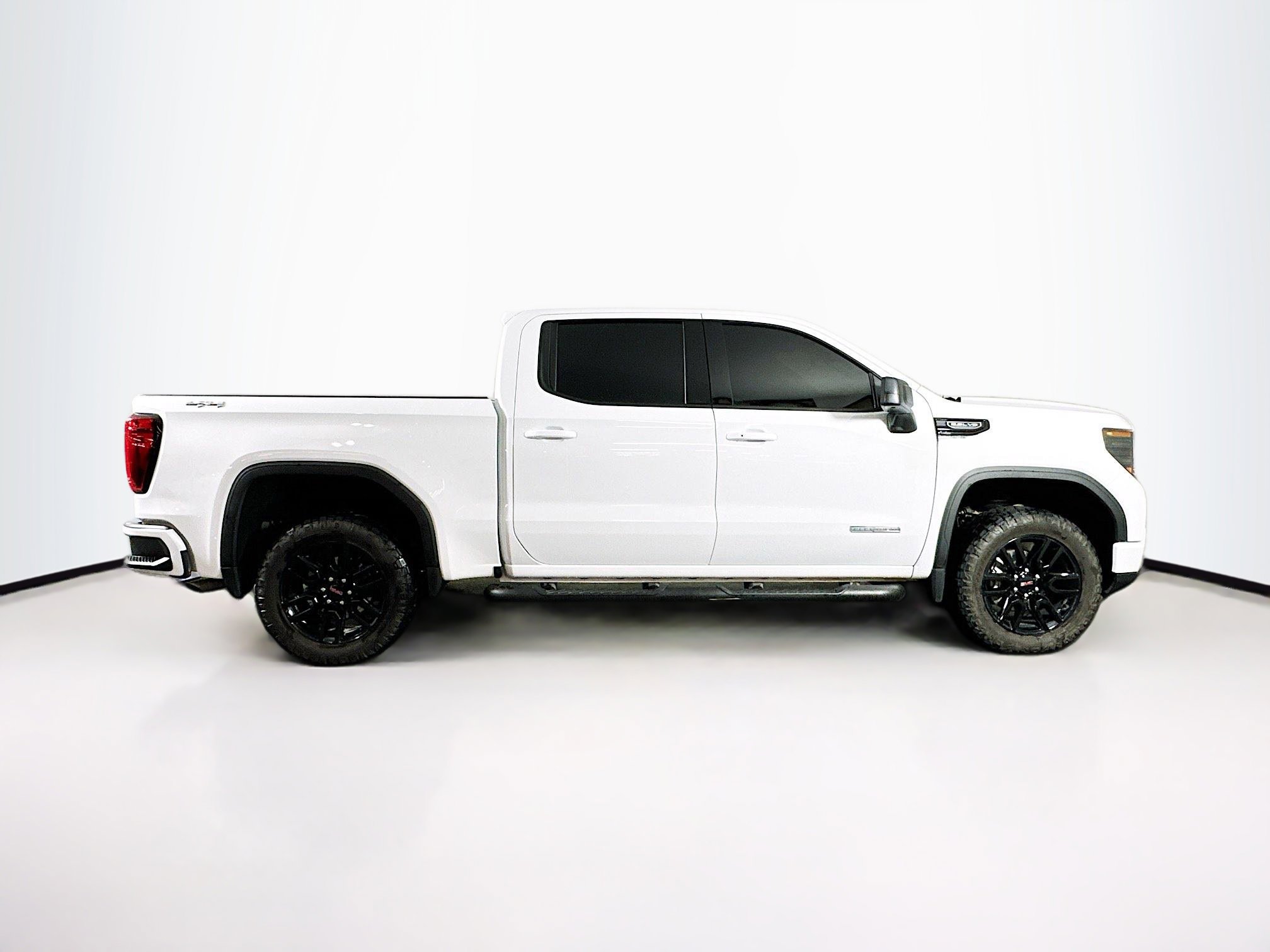 Used 2024 GMC Sierra 1500 Elevation image 10