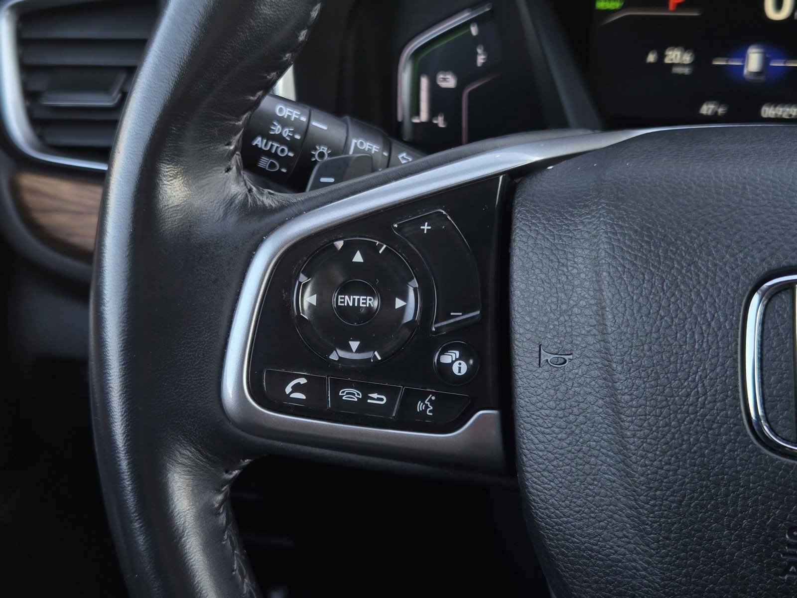 Used 2022 Honda CR-V Touring image 24