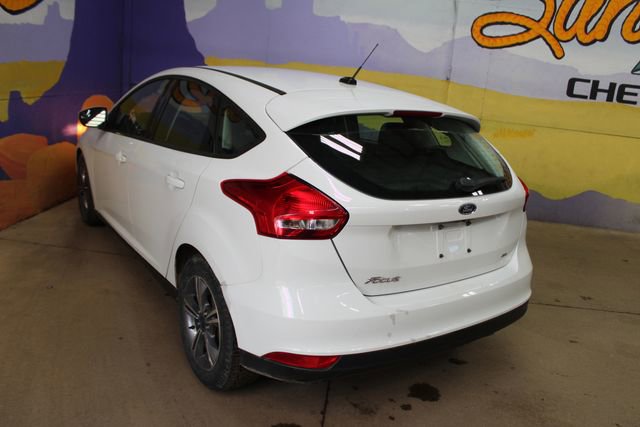 Used 2017 Ford Focus SE w/ SE Winter Package FWD image 6