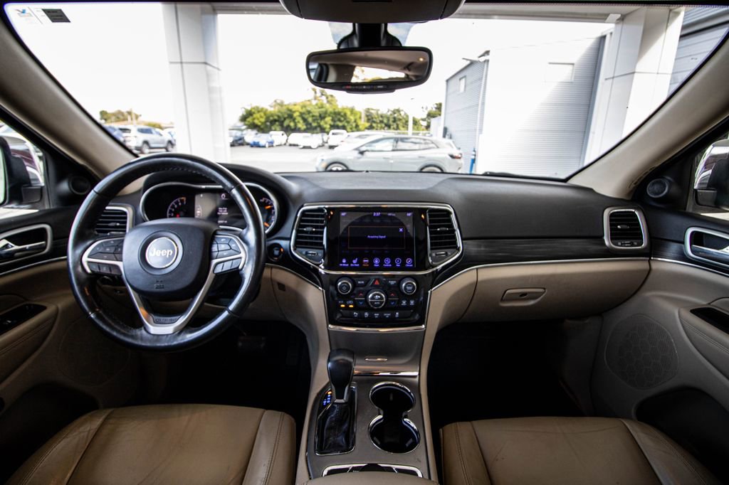 Used 2020 Jeep Grand Cherokee Limited image 29