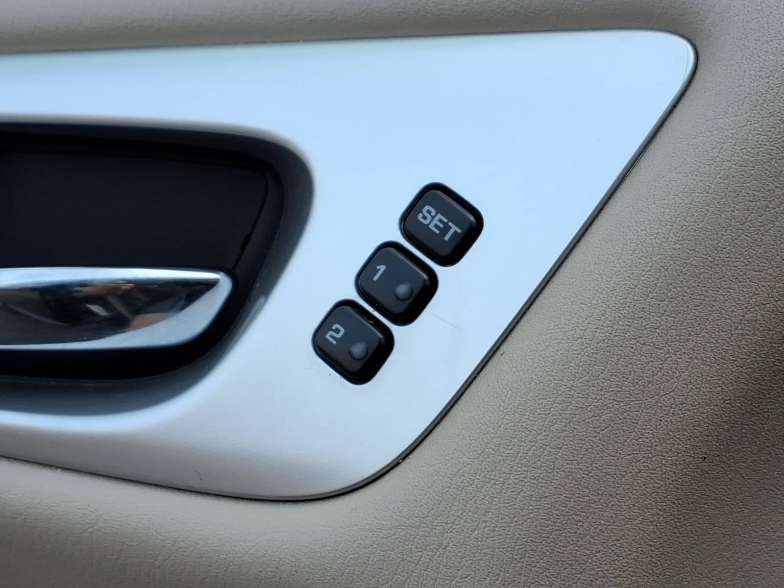 Used 2019 Nissan Pathfinder SL FWD image 24