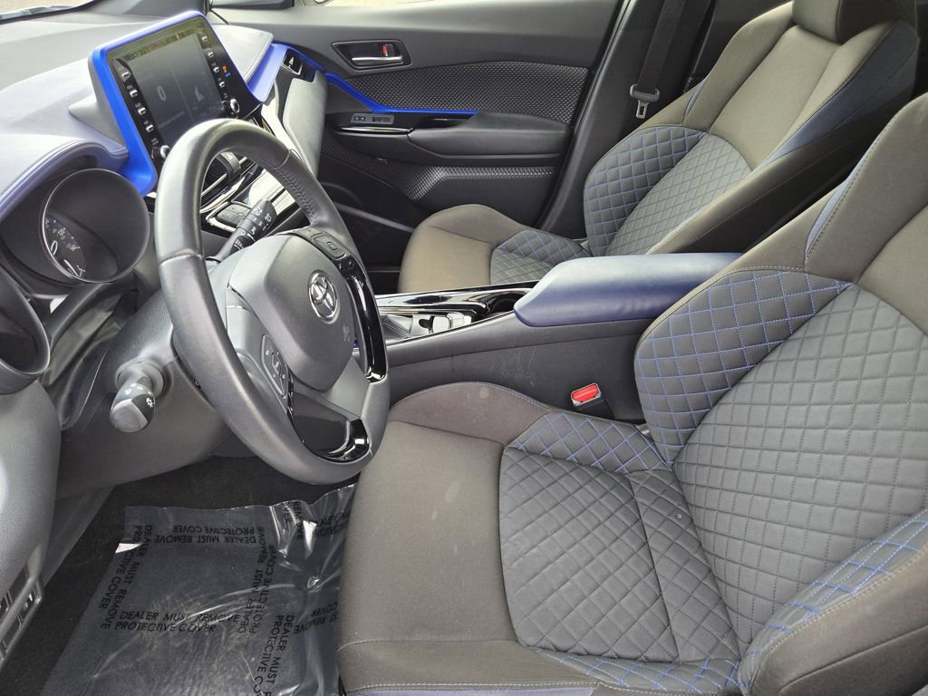 Used 2021 Toyota C-HR XLE FWD image 14