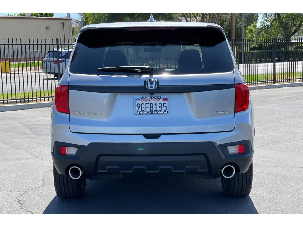 Used 2023 Honda Passport EX-L image 4