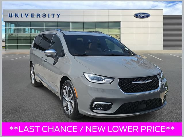 Used 2022 Chrysler Pacifica Pinnacle