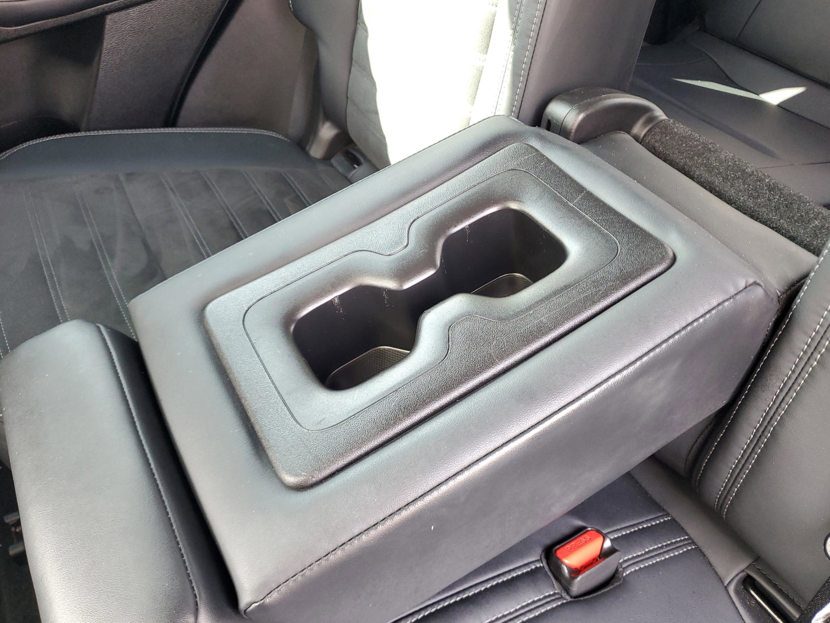 Used 2023 Mitsubishi Outlander SE Black Edition image 9