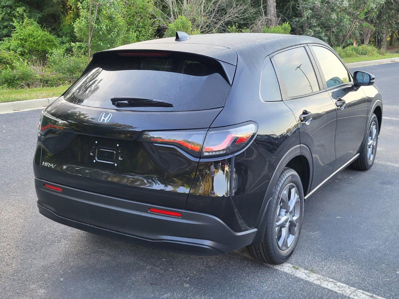New 2026 Honda HR-V LX image 2