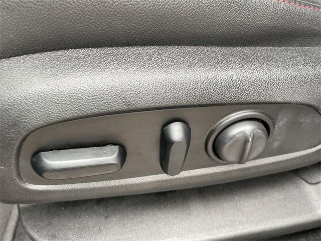 Used 2019 Chevrolet Blazer RS image 12