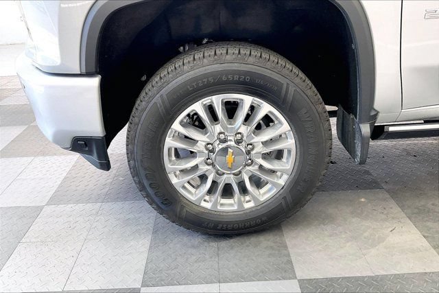 Used 2021 Chevrolet Silverado 2500 High Country w/ Z71 Off-Road Package AWD/4WD image 8