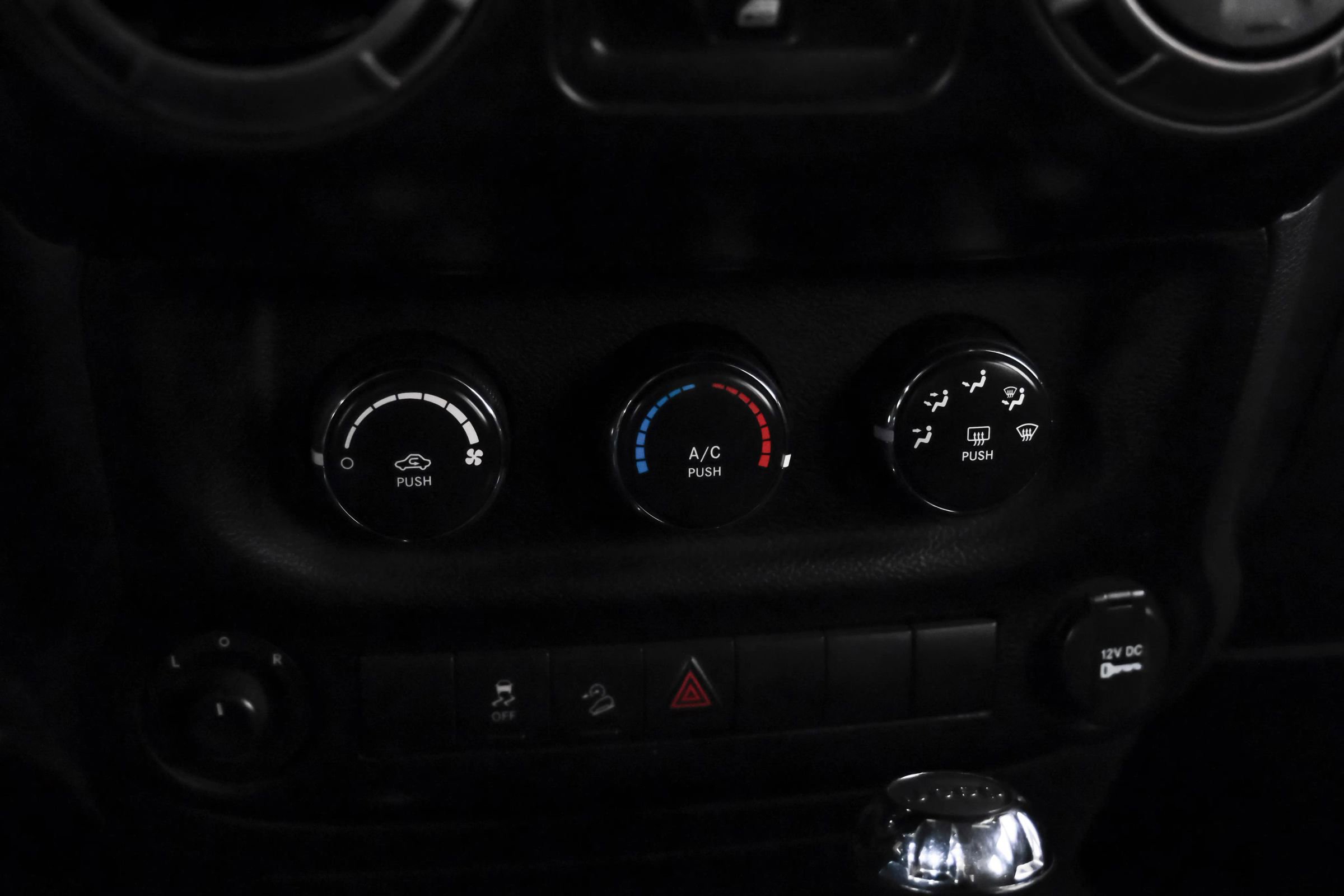 Used 2013 Jeep Wrangler Unlimited Sport AWD/4WD image 25