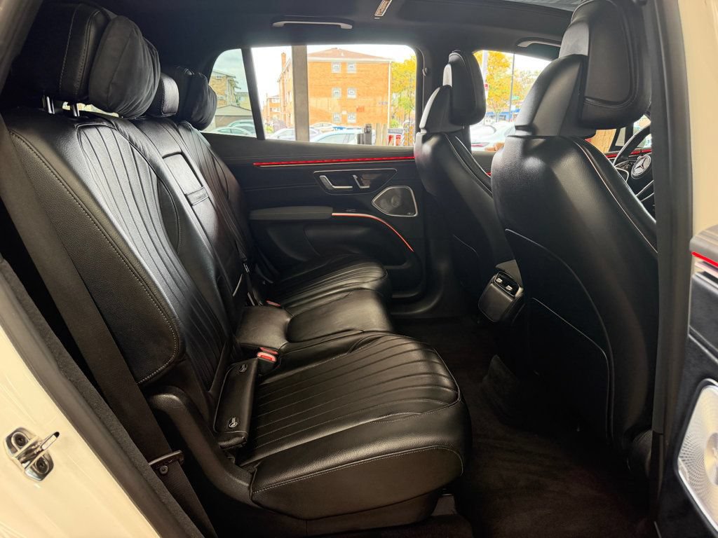 Used 2023 Mercedes-Benz EQS 580 4MATIC SUV image 20