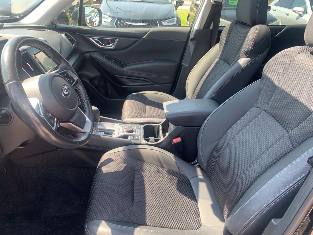 Used 2020 Subaru Forester Premium AWD/4WD image 14