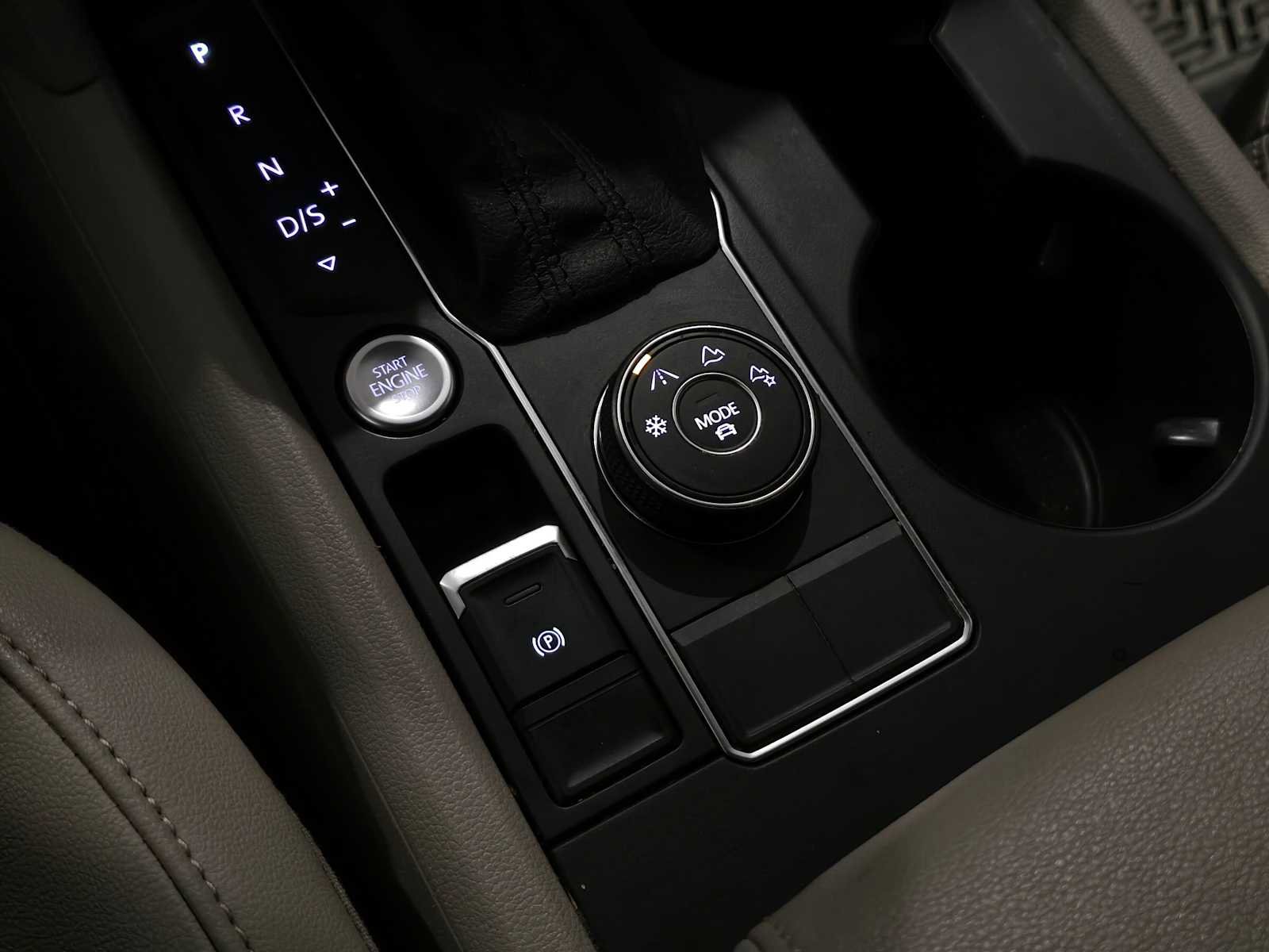 Used 2018 Volkswagen Atlas SE image 31