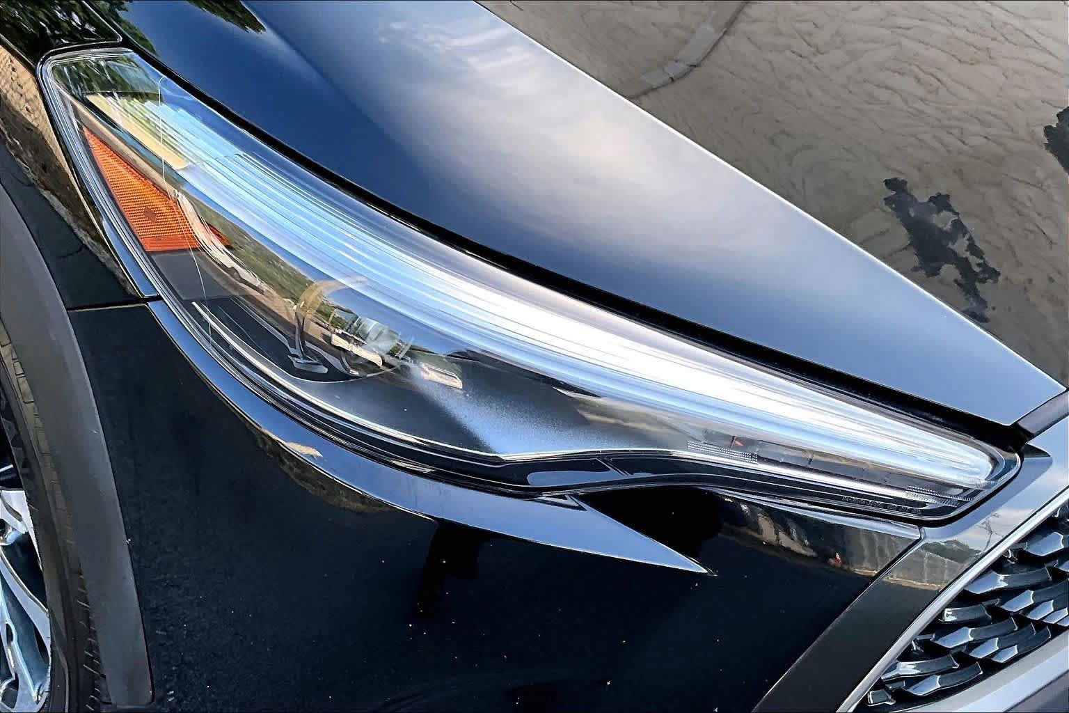 Certified 2025 Toyota Corolla Cross XLE AWD/4WD image 28