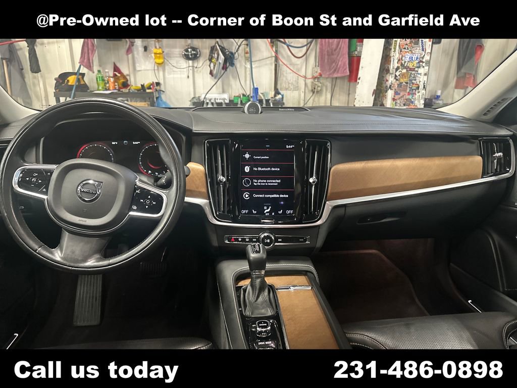 Used 2017 Volvo S90 T6 Inscription w/ Vision Package AWD/4WD image 17