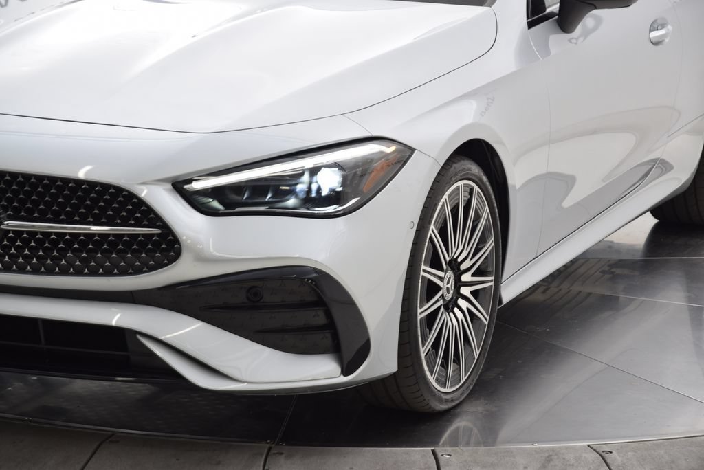 Used 2024 Mercedes-Benz CLE 450 4MATIC Coupe image 11