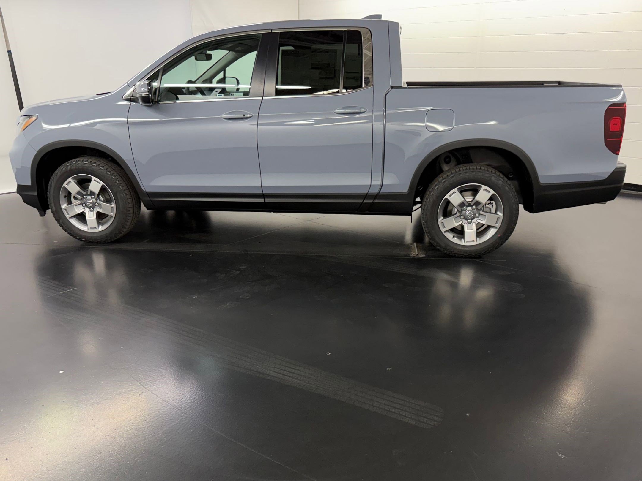 New 2026 Honda Ridgeline RTL image 2